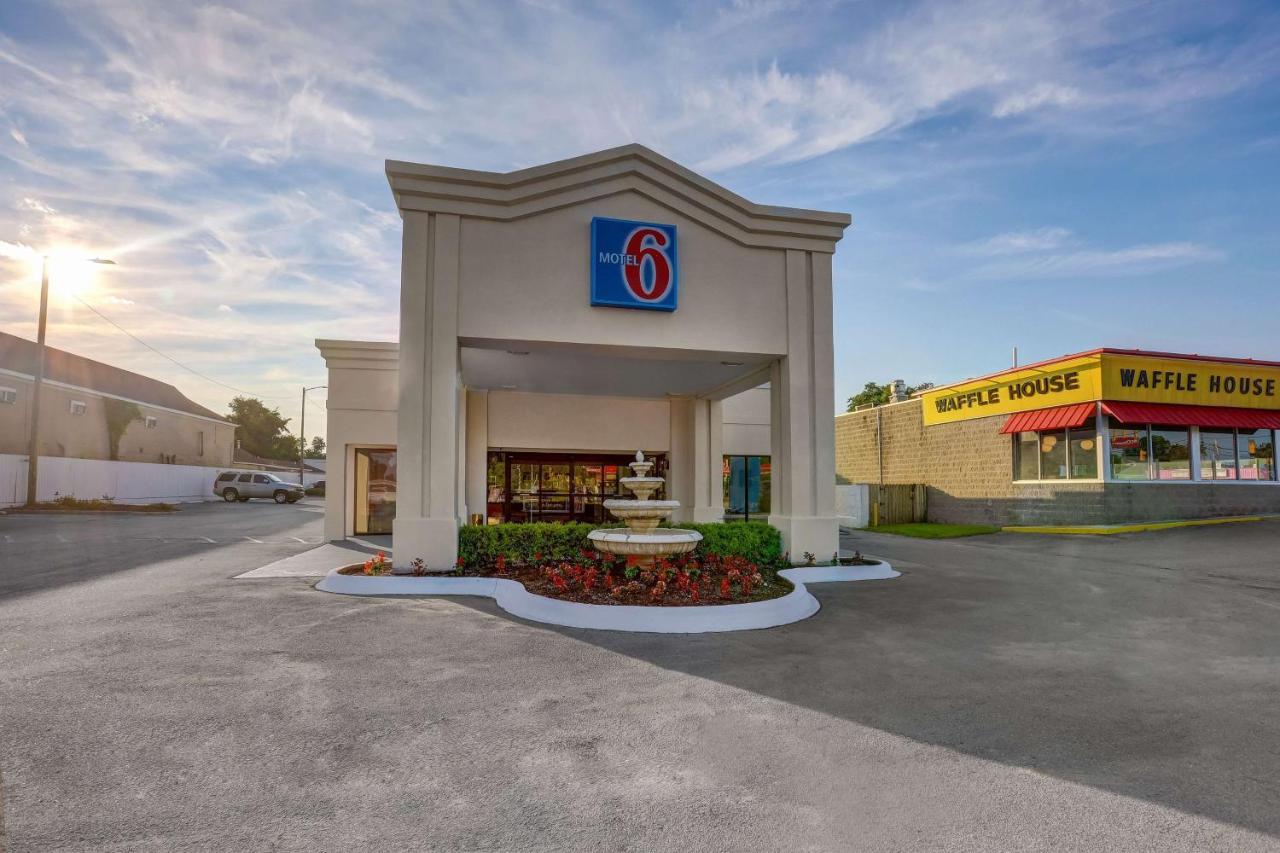 Motel 6-Jacksonville, Nc Екстериор снимка