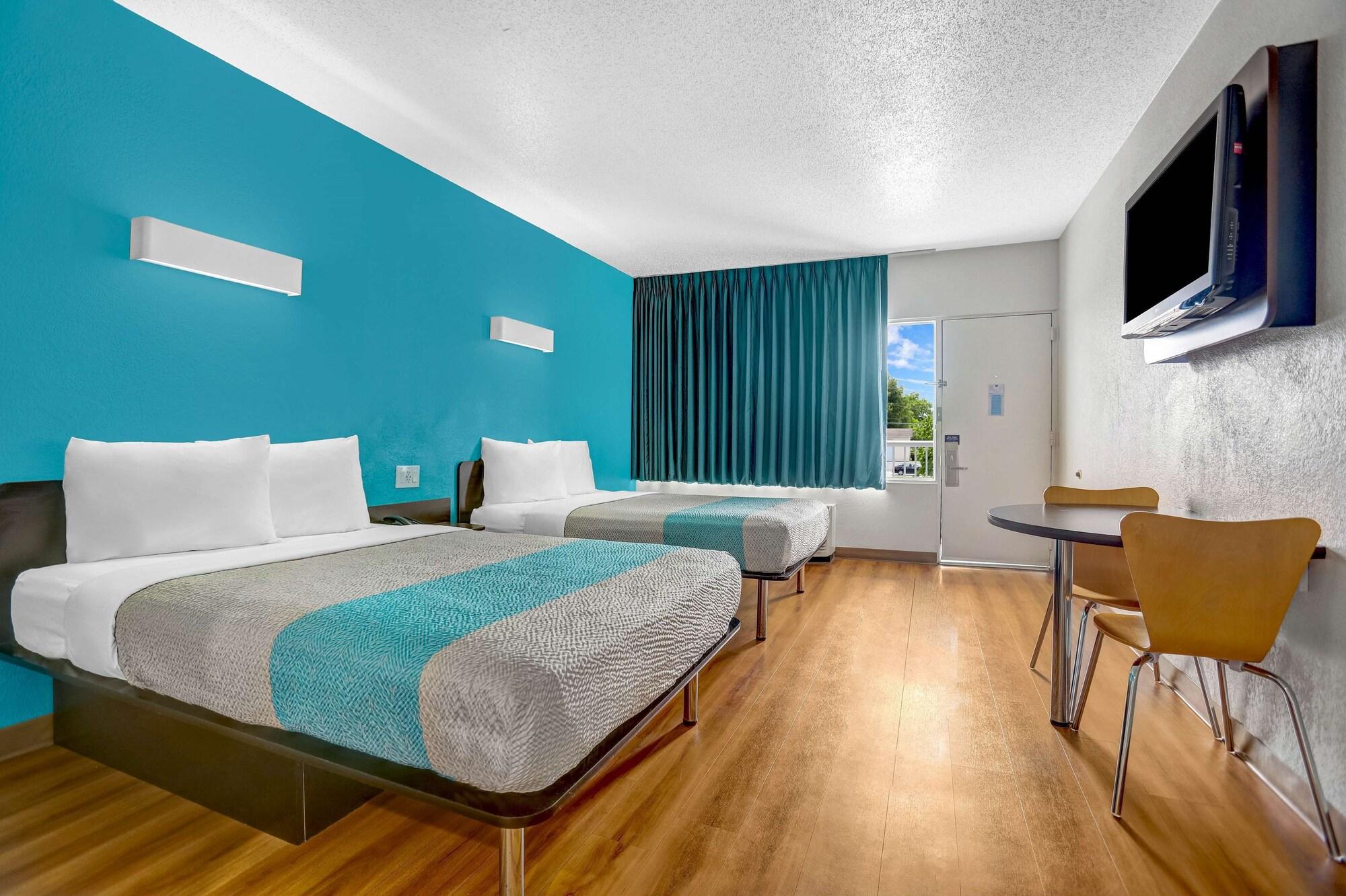 Motel 6-Jacksonville, Nc Екстериор снимка